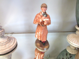 ROYAL DOULTON HN 2359 THE DETECTIVE FIGURINE 1976 ENGLAND 9.25&quot; MINT - £94.13 GBP