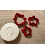 NWOP TUPPERWARE REVERSIBLE NESTING HOLIDAY COOKIE CUTTER SET W/STORAGE C... - $8.90