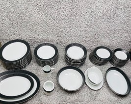 Noritake 2280 Venezia Fine China Black &amp; White Etched Set Fine Dinnerwear Plates - £150.80 GBP