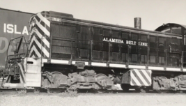 Alameda Belt Line Railway Railroad ABL #D-2 Alco S1 Locomotive Train B&amp;W Photo - £7.58 GBP
