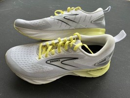 Brooks Levitate 6 Womens 9B Shoes Gray Yellow Running Walking Gym Cushion - £66.19 GBP