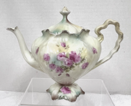RS Prussia Beautiful Pink Rose Shappy Pedestal Teapot Ruffled handle - $88.61
