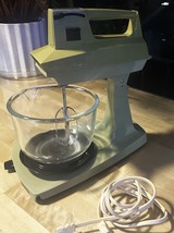 Vintage Sunbeam Mixmaster Model VEM-M Avocado Green- WORKS! Olive Green 70&#39;s - £43.52 GBP