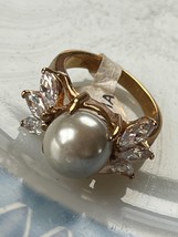 Goldtone Band w LargeFaux Gray Pearl w Tiny Clear Rhinestone  Accents Ring - £10.46 GBP