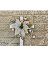 Christmas Cemetery Cross: Poinsettia grave flowers, Winter Grave Decoration - $477.63 MXN