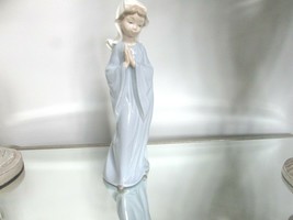 LLADRO NAO FIGURINE GIRL PRAYING DAISA 1980  10.5&quot;H MADE IN SPAIN - $1,016.29 MXN