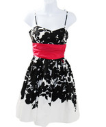 B Darlin Juniors  Floral Black White Party Dress Size 3/4 - $546.62 MXN