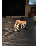 Schleich Female Mom Lioness 2006 &amp; Baby Cub 2006 Lot Of 2 Figures - $32.16 CAD