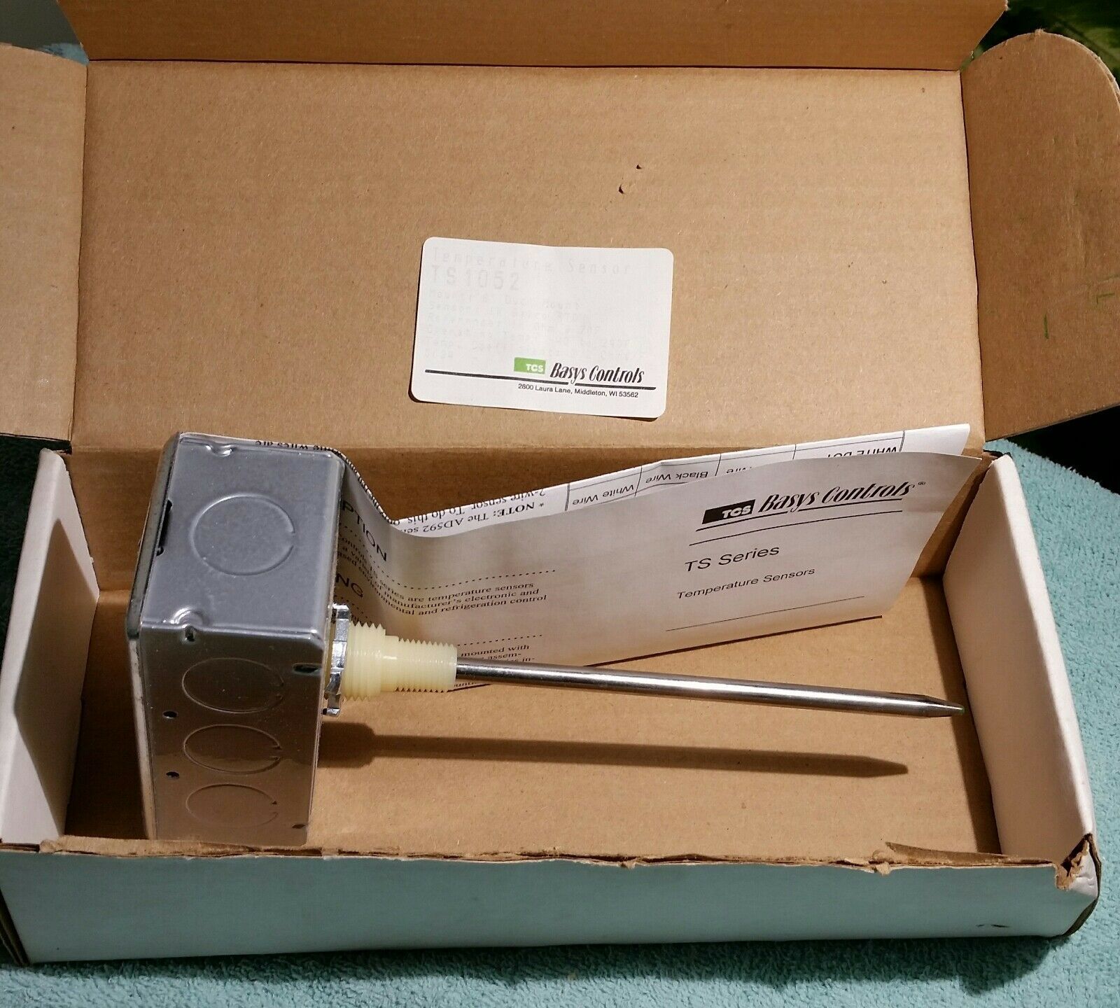 TS1052 BASYS CONTROLS TEMPERATURE SENSOR range -40 to 240 F NOS - $23.90