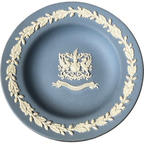 Wedgwood Blue Jasperware Round Trinket Pin Dish Tray City of London Vint... - $8.52
