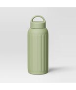 Room Essentials 32oz Stainless Steel Chug Water Bottle Green Hot Cold - $282.46 MXN Room Essentials 32oz Stainless Steel Chug Water Bottle Green Hot Cold - $282.46 MXN