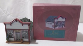 Hallmark Sarah Plain and Tall House 1994 Mrs Parkley's General Store Village Box - $15.00