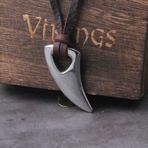 Wolf Fang Tooth Spike Pendant Necklace Animal Leather Rope Jewelry Gifts Fashion - £14.34 GBP