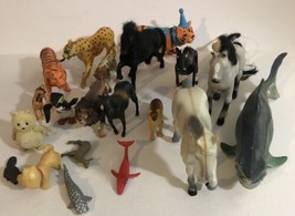 Mixed Animal Lot Of 21 Toys Horses Lions Tigers  T7 - £9.37 GBP