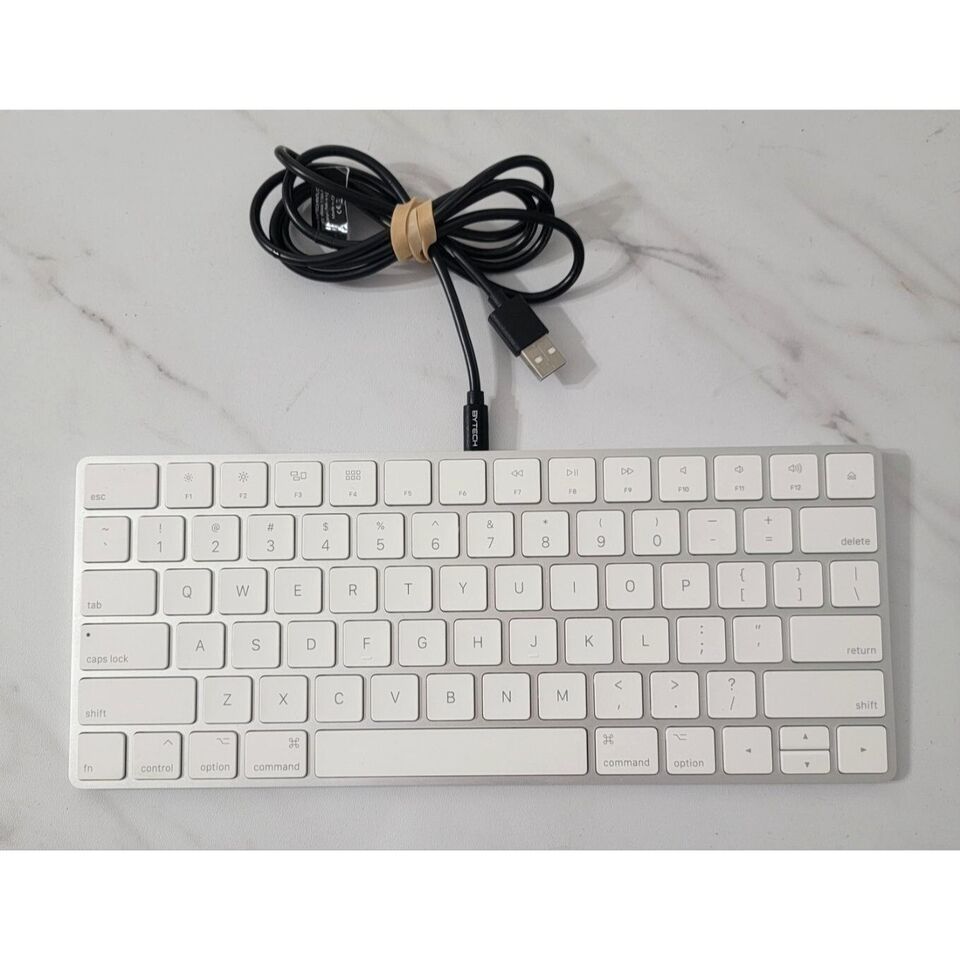 NICE CONDITION! APPLE MAGIC KEYBOARD 2 Silver Wireless A1644 w Charging Cable - $48.38
