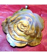 Beautiful mother of pearl handcrafted and carved floral pendant from Hawaii - £32.40 GBP