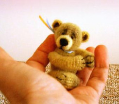 WINSTON Mini Thread Crochet Bear Pattern by Edith Molina -Amigurumi PDF ... - $6.99