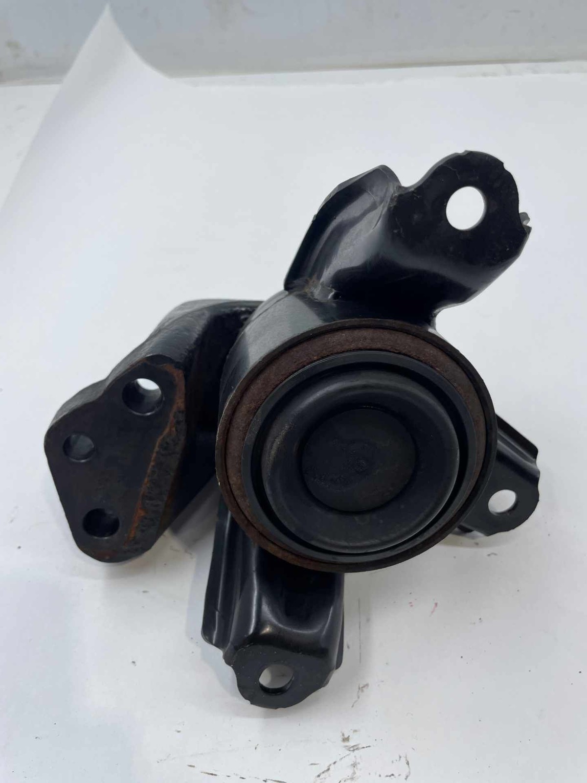 2012 Hyundai Veloster 1.6L RH PAssenger Right Side Engine Frame Motor Mount OEM Item image 4