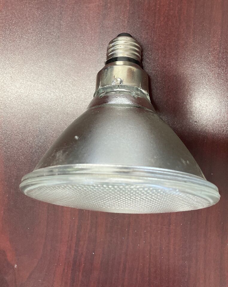 60PAR38  120V  Flood Light Bulb 120V 60W Indoor Outdoor  Dichroic E26 - $10.73