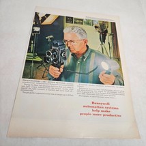 Honeywell Auto Strobonar 660 Flash Man with Camera Vintage Print Ad 1967 - $5.98