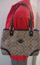 Coach Heritage Peyton Signature Logo Tan &amp; Brown Canvas Handbag - $613.24 MXN