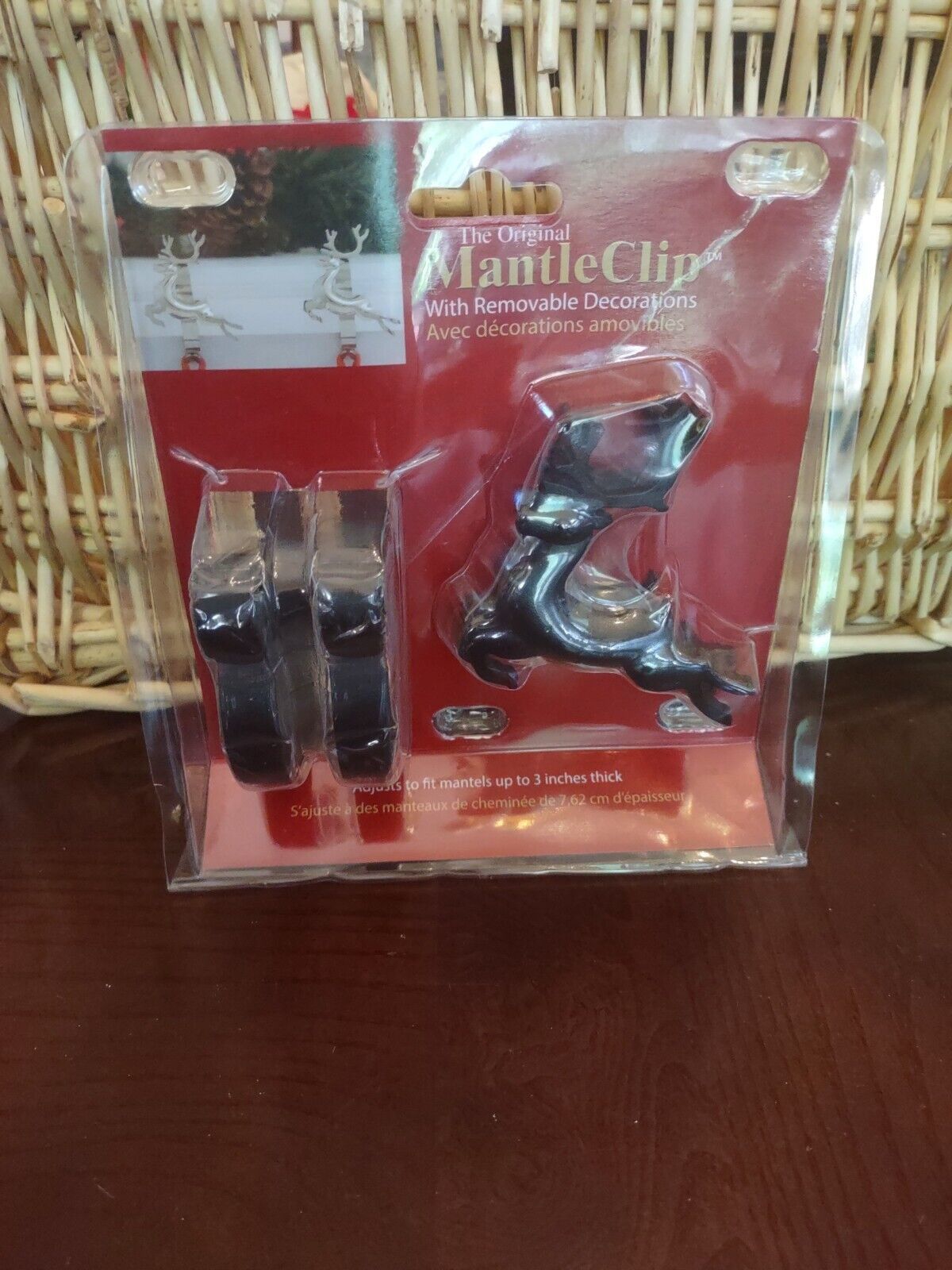 The Original Mantle Clip With Removable Reindeer - Christmas-New-SHIPS N... - $15.89