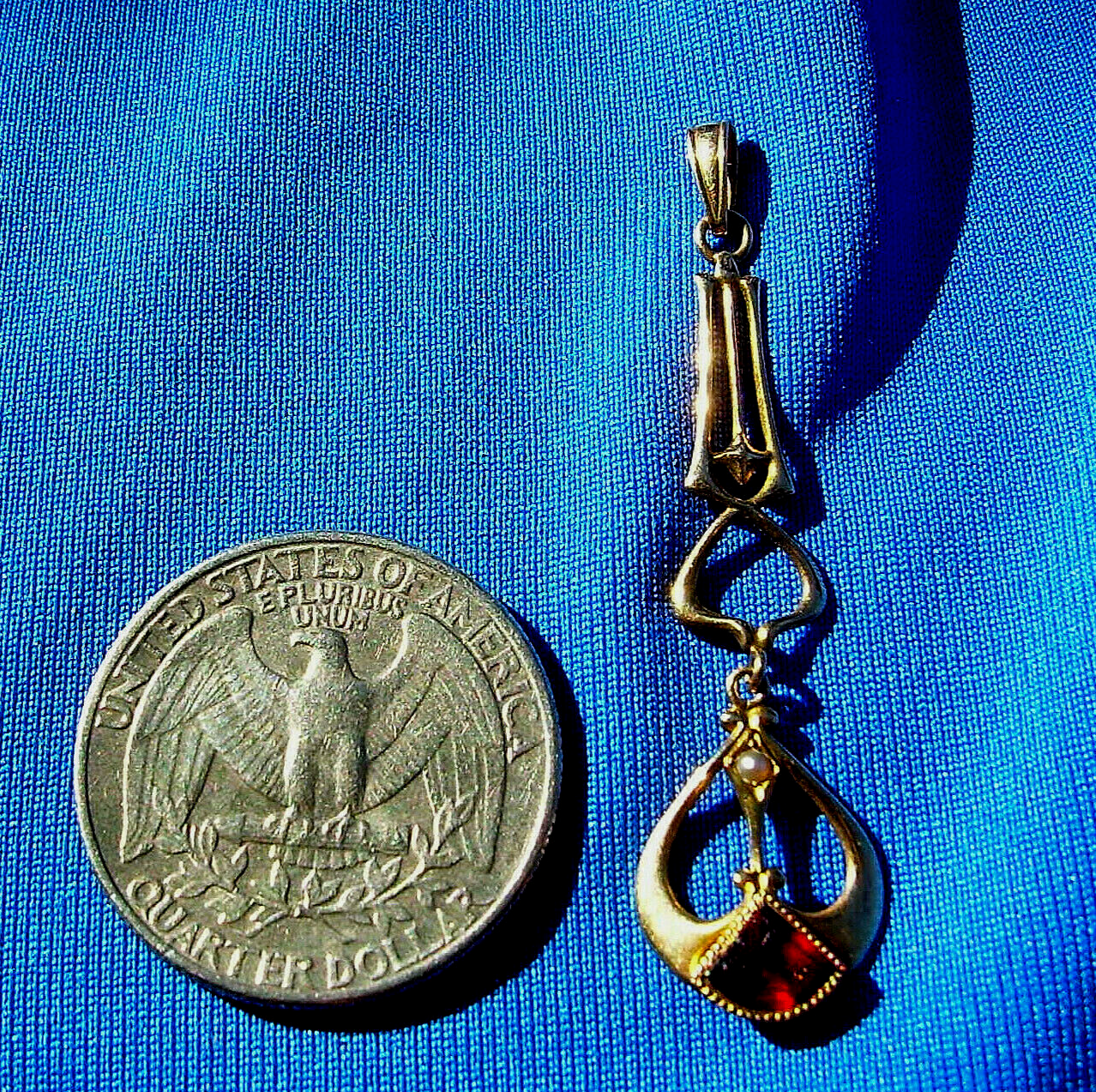 Amazing Antique Art Nouveau Garnet Pearl Pendant Elegant 10k Gold Medallion Item image 2