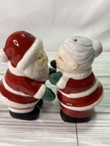Christmas Salt/Pepper Shakers Kissing Santa Claus &amp; Mrs Claus Ceramic 4in Tall - £7.60 GBP