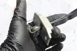 2009-2013 TOYOTA MATRIX REAR LEFT DOOR HINGE STOPPER  R1972 image 5