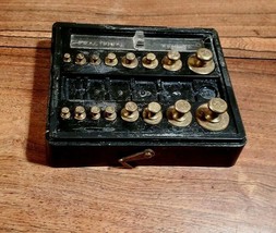 Vintage Ohaus Scale Corp. 5601 Brass Weights Balance Scale - £39.52 GBP