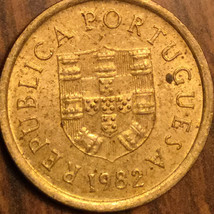 1982 Portugal 1 Escudo Coin - £0.99 GBP