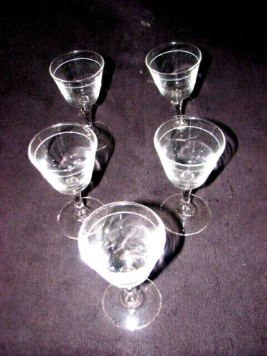 4D&#39;Arques Durand Chantilly, Crystal Cordial/Wine Glasses, Gray Strip, Ha... - $19.79
