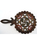 Vintage T-7 Tulip Black Cast Iron Trivet Footed w/ Hearts #12 Original P... - $278.27 MXN