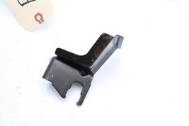 00-02 TOYOTA CELICA GTS 2ZZ-GE THROTTLE CABLE BRACKET E2759 image 4
