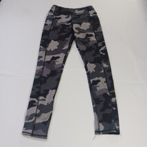 Z By Zella RN#58665 Women's Gray/Brown Camo Leggings Size Large (10/12) image 8
