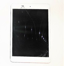 Apple iPad Mini 2 Broken Screen Wont Turn On Parts Only - $40.66