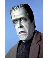 The Munsters Fred Gwynne as Herman classic expression 12x18 inch Poster - $366.58 MXN