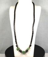 Vintage Hematite and Jadeite Beaded Barrel Clasp 16&quot; Choker Necklace - €33,16 EUR