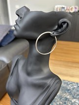 Silver Textured Hoop Earrings - $276.79 MXN
