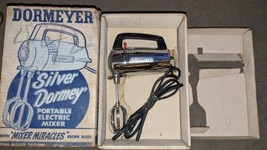 Vintage Silver Dormeyer Hand Held Mixer Model 7600 In Box very clean wor... - $49.49