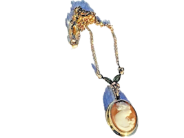 10K Tri Color Shell Cameo Pendant On Attached Original Ch. 1930s-40s Shell Cameo - £102.75 GBP
