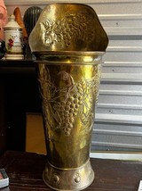 Antique Original Repousse Brass Umbrella Cane Walking Stick Stand Holder... - €241,70 EUR