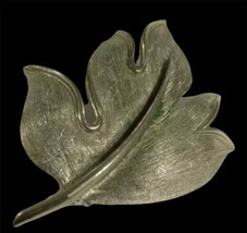 Vintage Silver Tone Leaf Pin /Brooch - £11.98 GBP