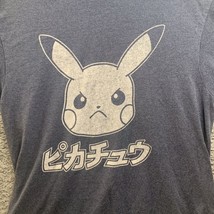 Pokemon Japanese Pikachu Men&#39;s Size M Graphic T-Shirt Gray Cotton Poly Blend - £5.19 GBP