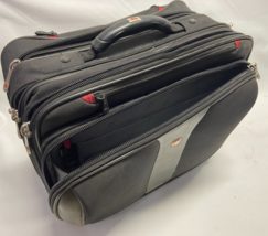 Wenger Swiss Wheeled Business gear Case Overnight Bag All-In-One Computer - £28.19 GBP