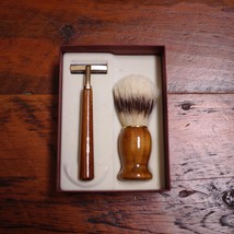Vintage Gent’s Made in West Germany Wooden Disposable Razor &amp; Bristles Brush - £31.45 GBP