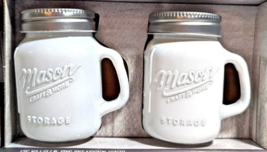Mason Jars White Glass Salt and Pepper Shakers Metal Lids 2-Pc New Home ... - $479.16 MXN