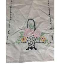 VTG Embroidered Table Runner Centerpiece Off-White Spring Basket Vase Fl... - £14.75 GBP