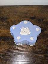 Wedgwood Jasperware Pale Blue Trinket Box - £25.91 GBP