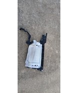 RANGE ROVER L405 13-22 REAR DRIVER LEFT SIDE BUMPER BRACKET W/ HEAT SHIE... - $137.84 CAD